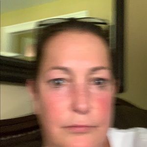 Meet your Posher, Cynthia